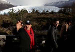 34- Chávez visitando los Glaciares de Argentina.